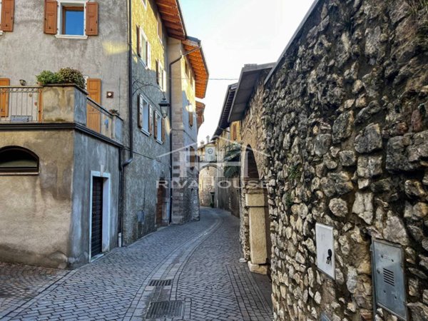 casa indipendente in vendita ad Arco