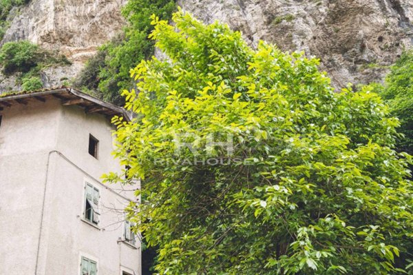 casa indipendente in vendita ad Arco