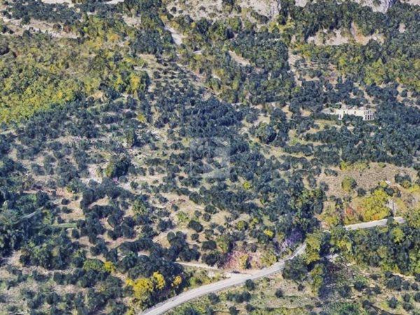 terreno agricolo in vendita ad Arco