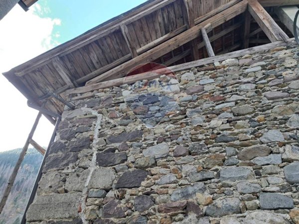 casa indipendente in vendita a Bieno