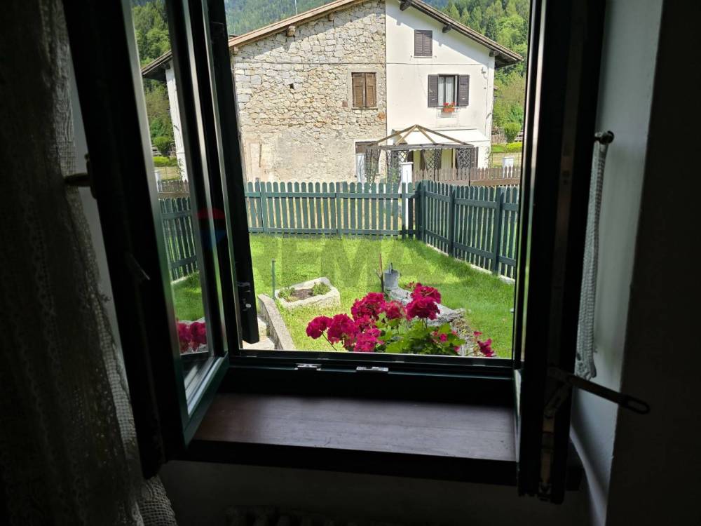 casa indipendente in vendita a Bieno