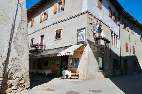 negozio in vendita a Bleggio Superiore in zona Cavrasto