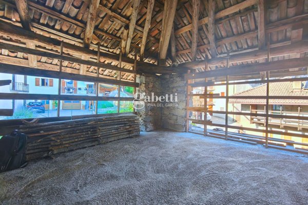 casale in vendita a Bleggio Superiore in zona Bivedo