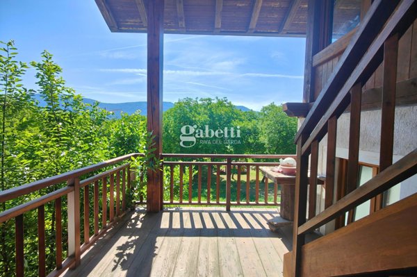 casa indipendente in vendita a Bleggio Superiore in zona Madice