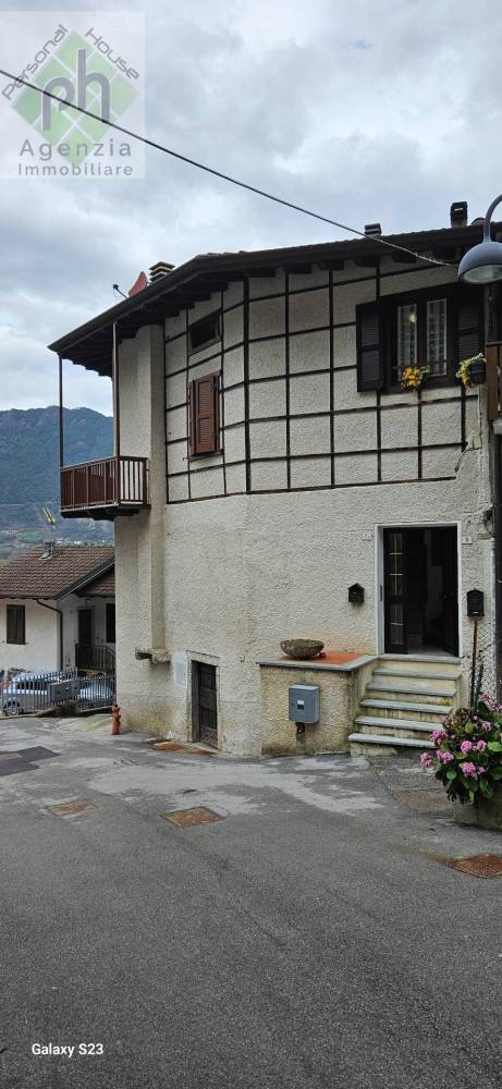casa indipendente in vendita a Bondone in zona Baitoni