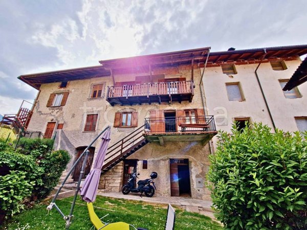 casa indipendente in vendita a Borgo Valsugana in zona Olle
