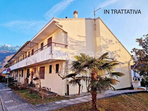 casa indipendente in vendita a Borgo Valsugana in zona Olle