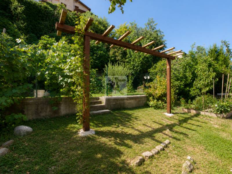 appartamento in vendita a Brentonico