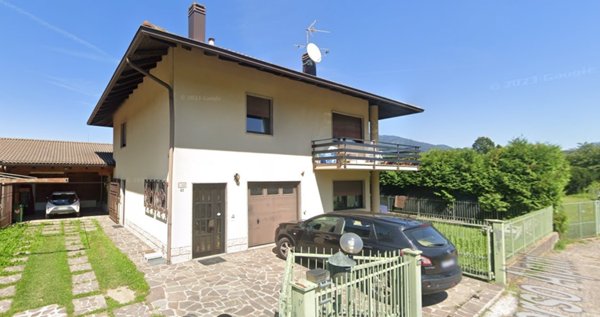 casa indipendente in vendita a Calceranica al Lago