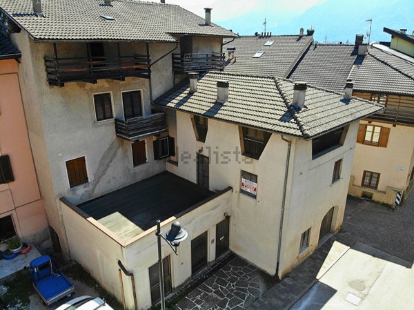 appartamento in vendita a Calceranica al Lago