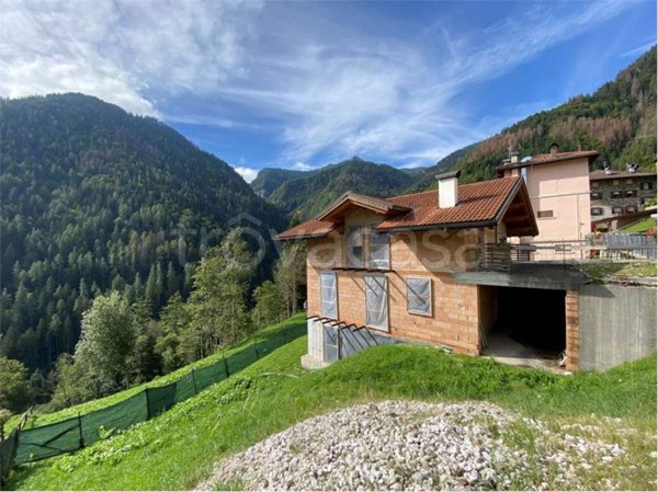 casa indipendente in vendita a Canal San Bovo in zona Ronco
