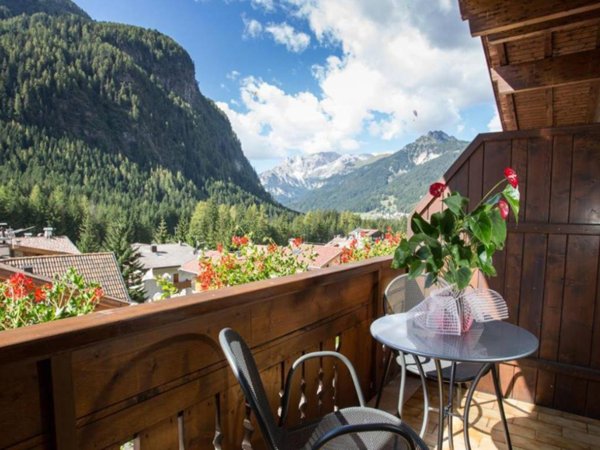 intera palazzina in vendita a Canazei in zona Gries