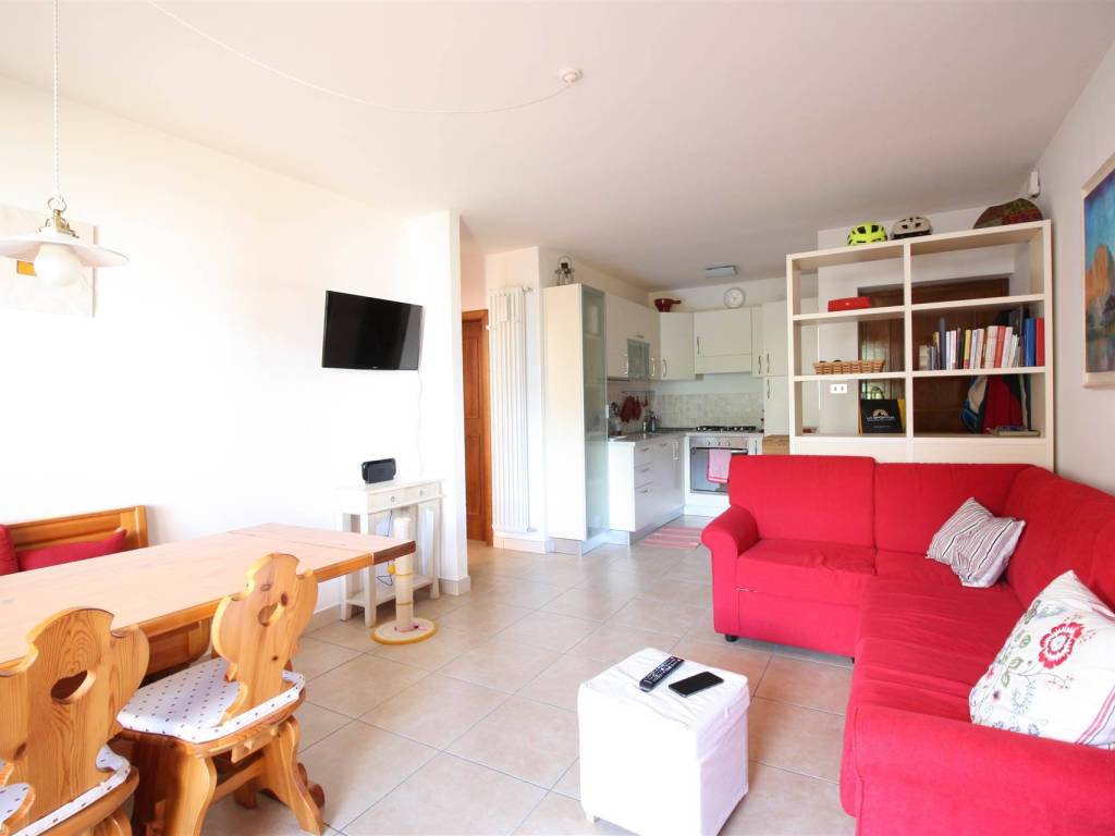 appartamento in vendita a Castello-Molina di Fiemme in zona Castello