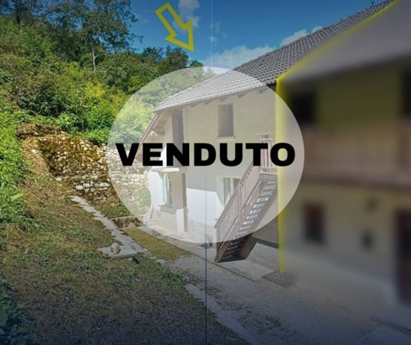 casa indipendente in vendita a Castelnuovo