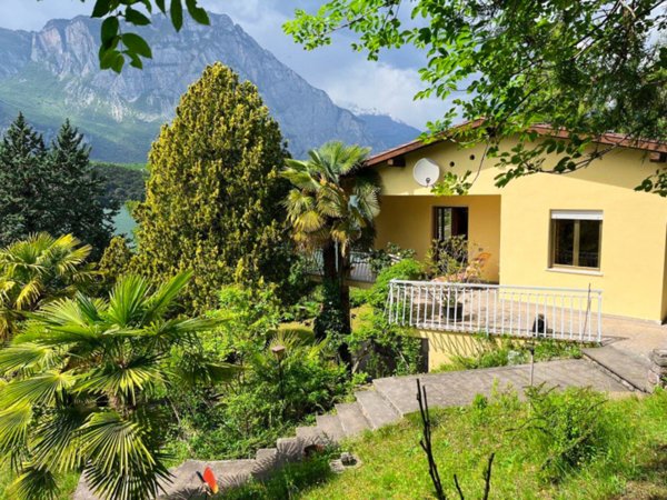casa indipendente in vendita a Cavedine in zona Lago di Cavedine