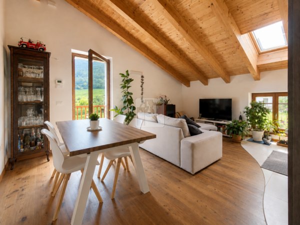appartamento in vendita a Cavedine in zona Stravino