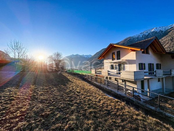 casa indipendente in vendita a Cavizzana