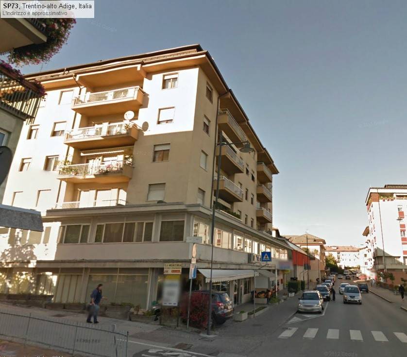 locale commerciale in vendita a Cles