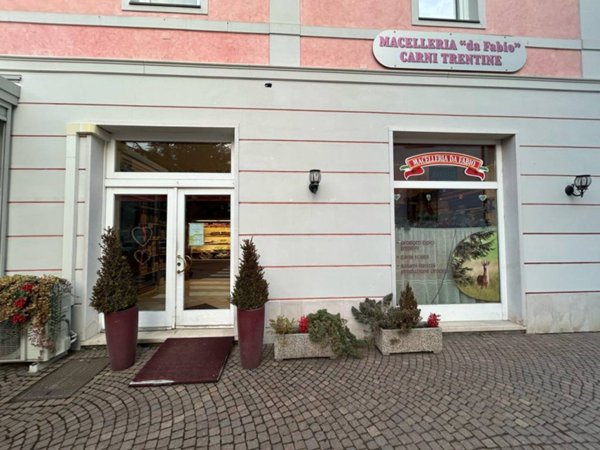 negozio in vendita a Cles