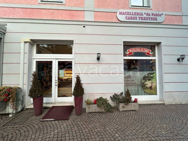 negozio in vendita a Cles