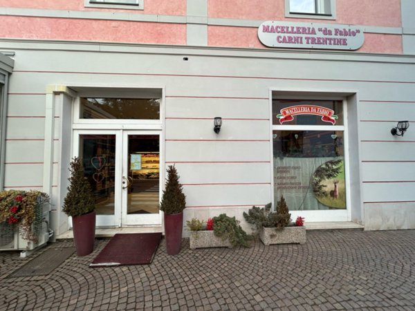 negozio in vendita a Cles