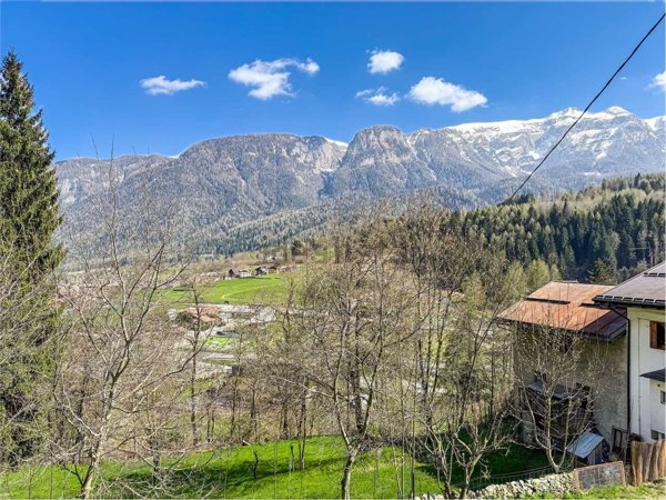 appartamento in vendita a Commezzadura in zona Deggiano