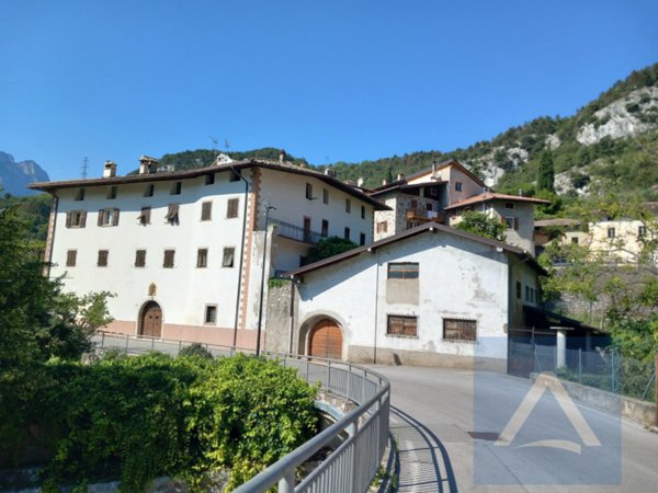casa indipendente in vendita a Drena