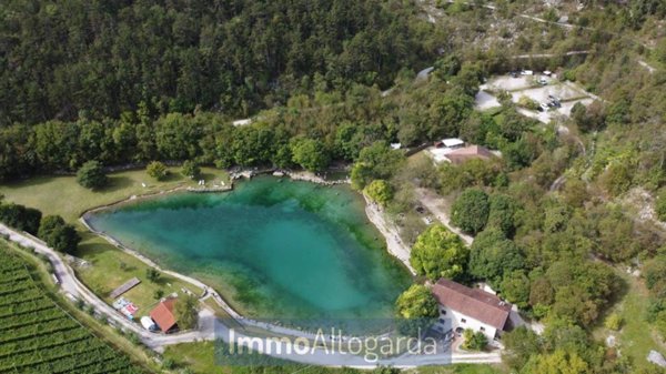 appartamento in vendita a Dro in zona Pietramurata