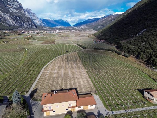 locale di sgombero in vendita a Dro