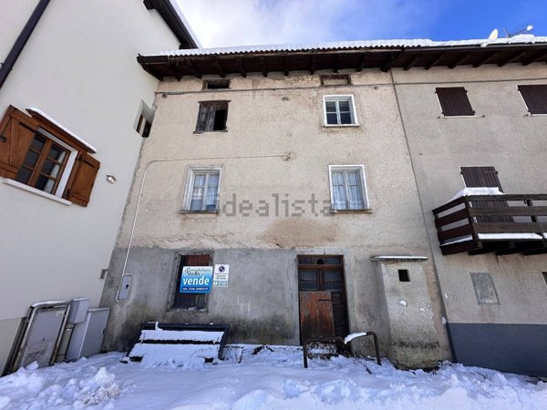 casa indipendente in vendita a Folgaria