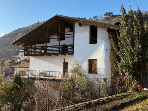 casa semindipendente in vendita a Giovo in zona Mosana