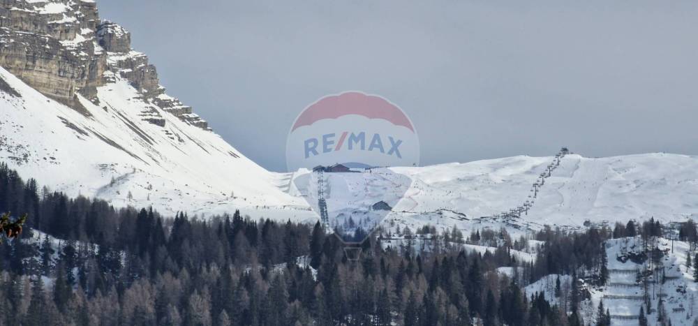 negozio in vendita a Giustino