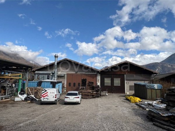 locale commerciale in vendita a Levico Terme