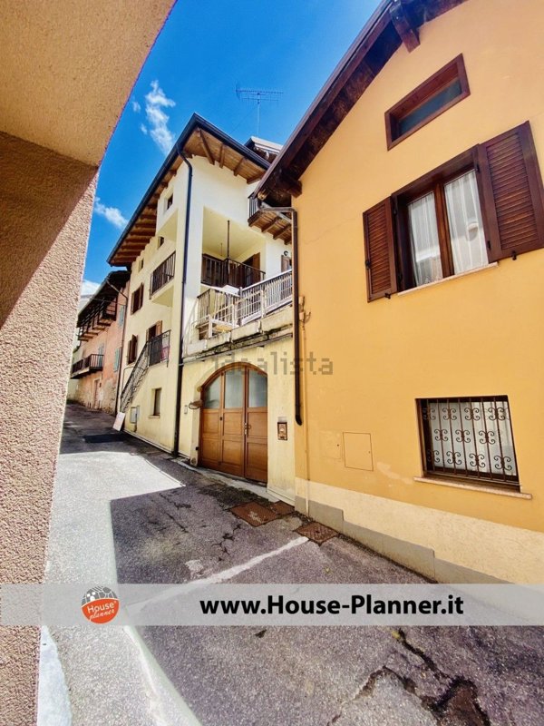 casa indipendente in vendita a Levico Terme in zona Vetriolo