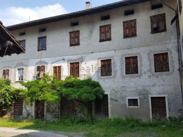appartamento in vendita a Levico Terme in zona Campiello