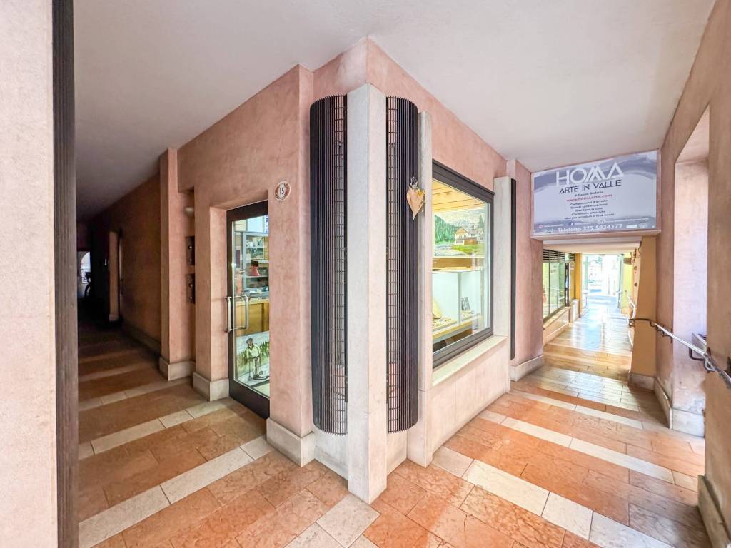 negozio in vendita a Malè