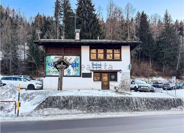 casa indipendente in vendita a Mezzana in zona Marilleva 900