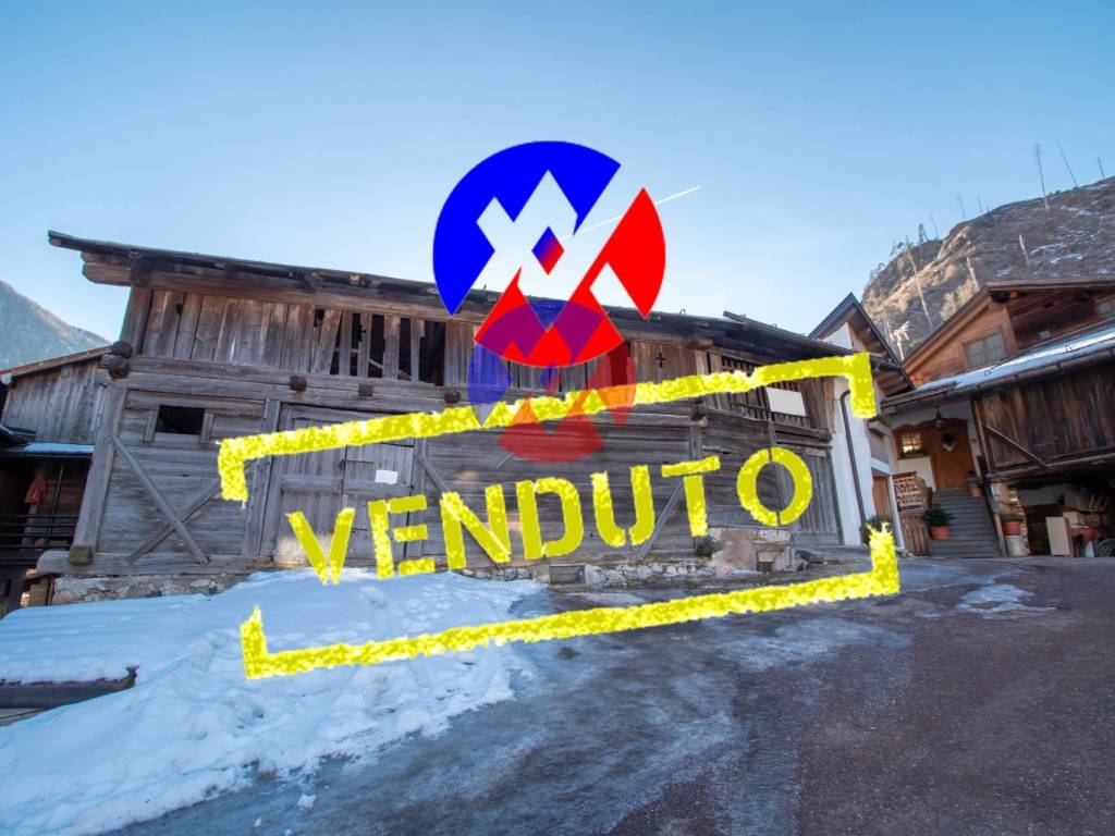 casa indipendente in vendita a Moena in zona Forno