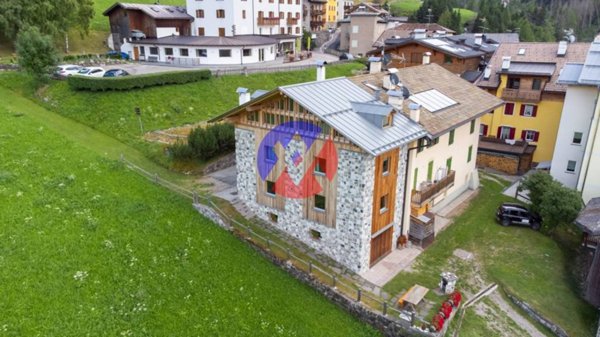 appartamento in vendita a Moena in zona Someda
