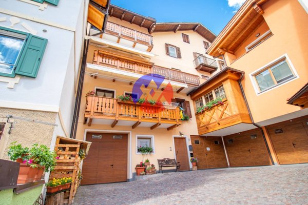 appartamento in vendita a Moena in zona Forno