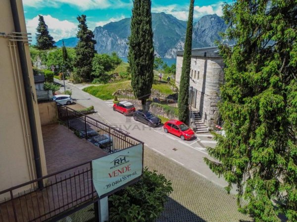 appartamento in vendita a Nago-Torbole in zona Nago