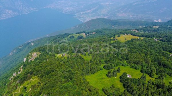 ufficio in vendita a Nago-Torbole in zona Nago