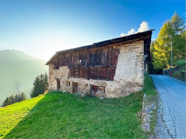 appartamento in vendita a Pellizzano in zona Castello