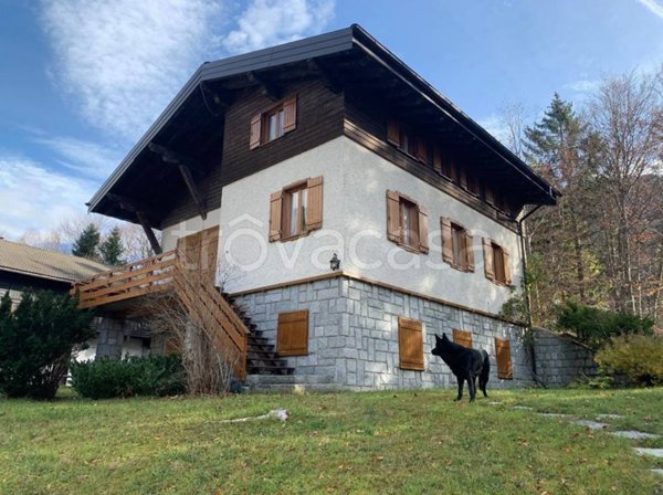 casa indipendente in vendita a Pinzolo in zona Sant'Antonio di Mavignola