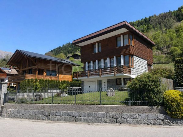 casa indipendente in vendita a Pinzolo