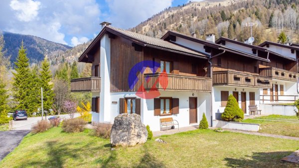 appartamento in vendita a Predazzo in zona Bellamonte
