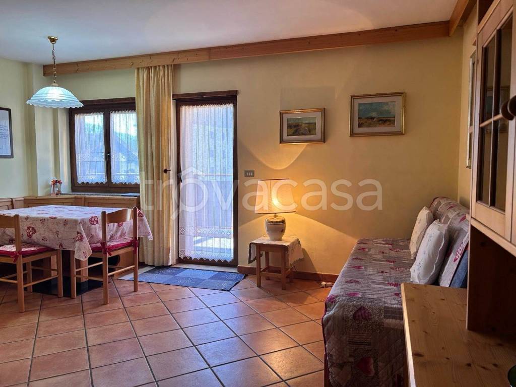 appartamento in vendita a Predazzo in zona Fòl