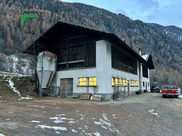 ufficio in vendita a Rabbi in zona San Bernardo