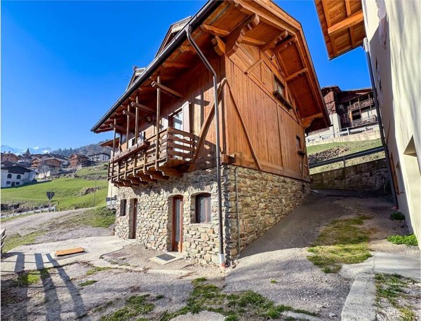 casale in vendita a Rabbi in zona Piazzola