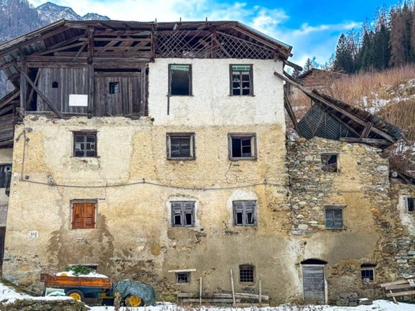 casa indipendente in vendita a Rabbi in zona San Bernardo